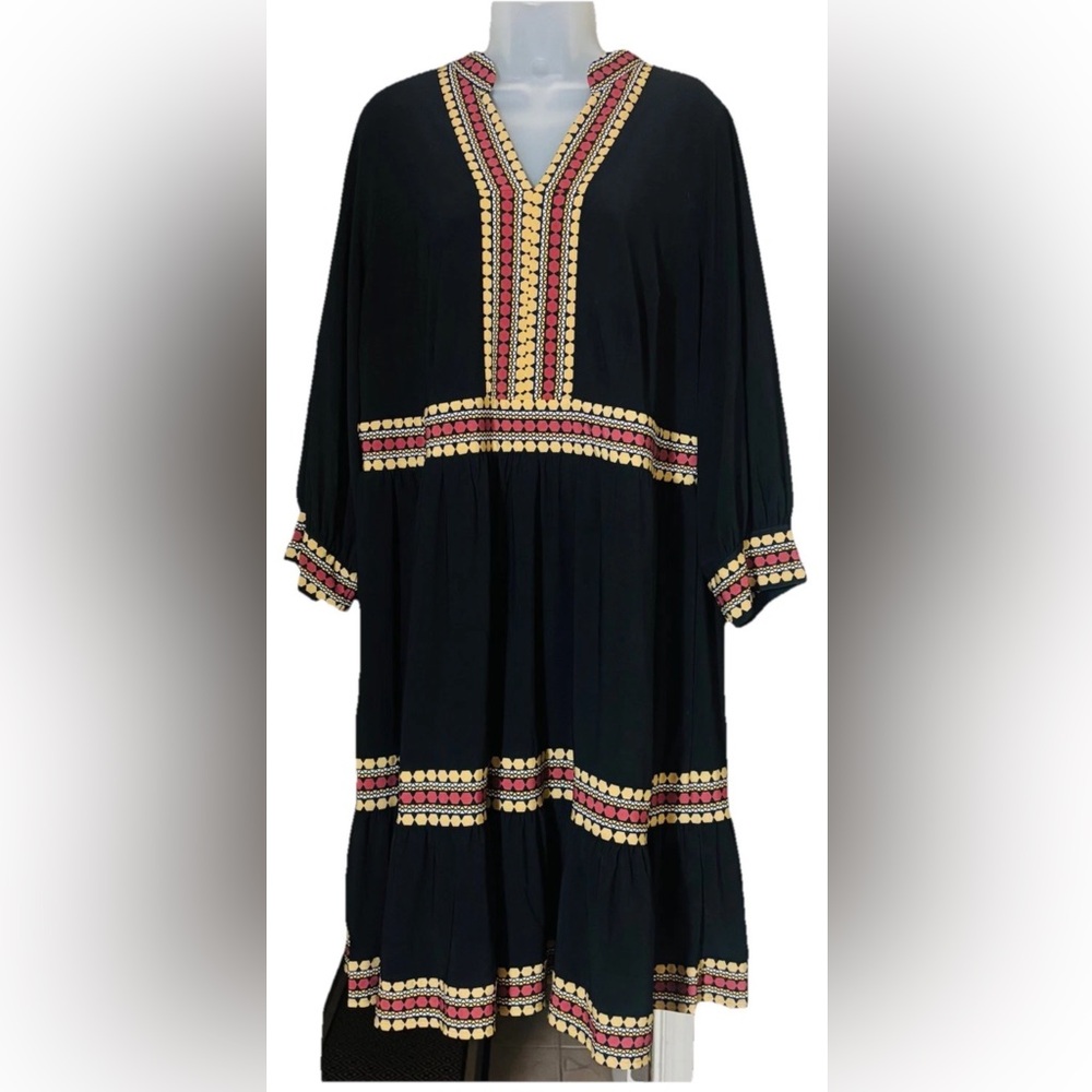 Signature by Robbie Bee Black Split Neck Printed Border Dress Plus Size 1X
